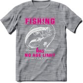 Fishing Has No Age Limit - Vissen T-Shirt | Roze | Grappig Verjaardag Vis Hobby Cadeau Shirt | Dames - Heren - Unisex | Tshirt Hengelsport Kleding Kado - Donker Grijs - Gemaleerd -