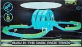 Racebaan Glow In The Dark - Elektrische Racebaan - Racebaan Set - Elektrisch Speelgoed - Award Winner - Inclusief Race Auto