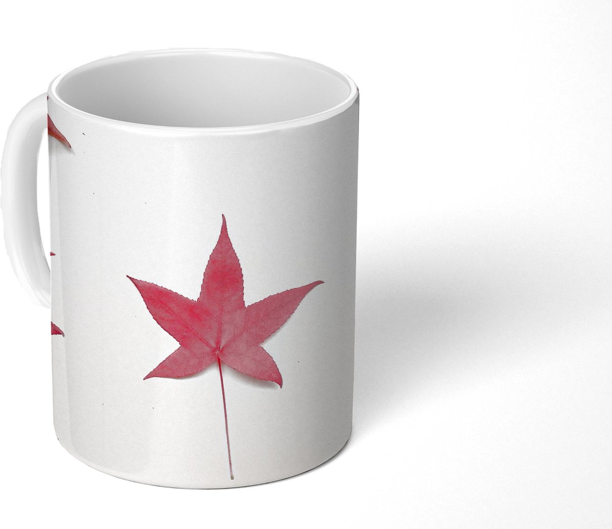 Mok - Koffiemok - Vlag van Canada gemaakt met rode esdoorn bladeren - Mokken - 350 ML - Beker - Koffiemokken - Theemok