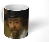 Mok -  een man, vermoedelijk Dr. Ephraïm Bueno - Rembrandt van Rijn - 350 ML - Beker