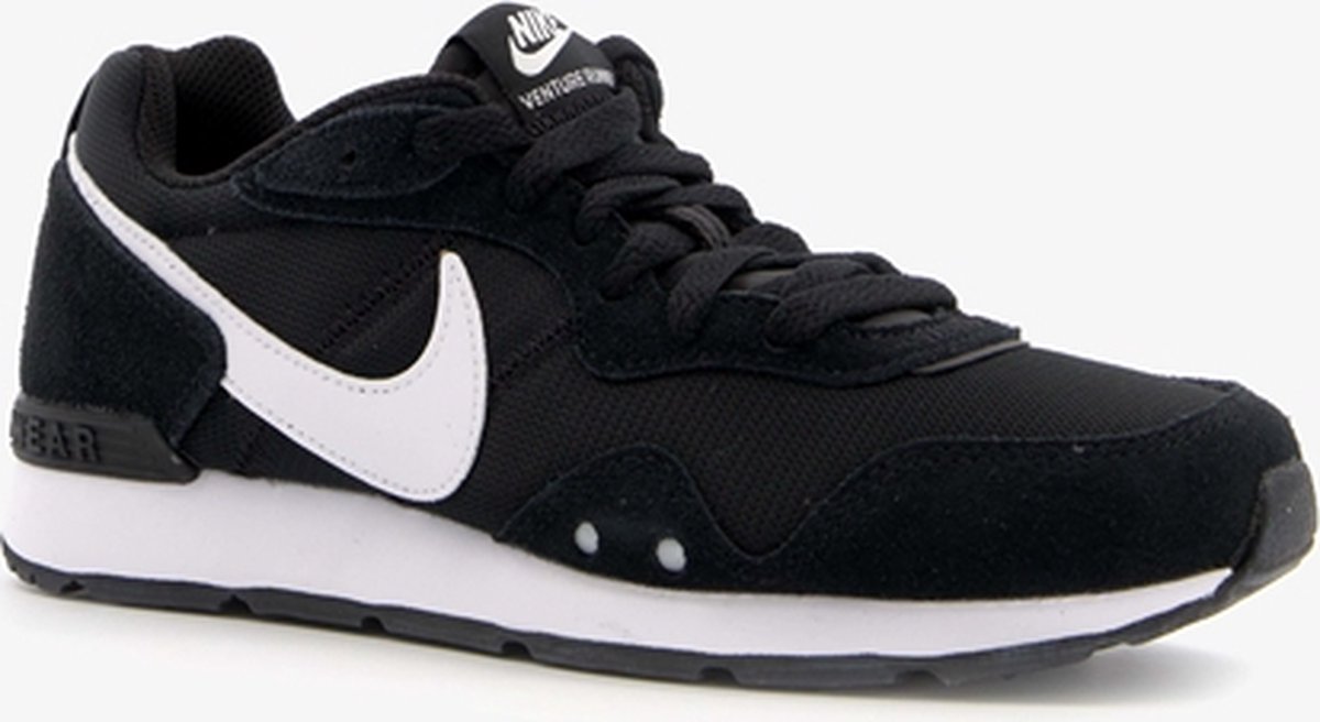 Nike Venture Runner Dames Sneakers - Black/White-Black - Maat 42 | bol.com