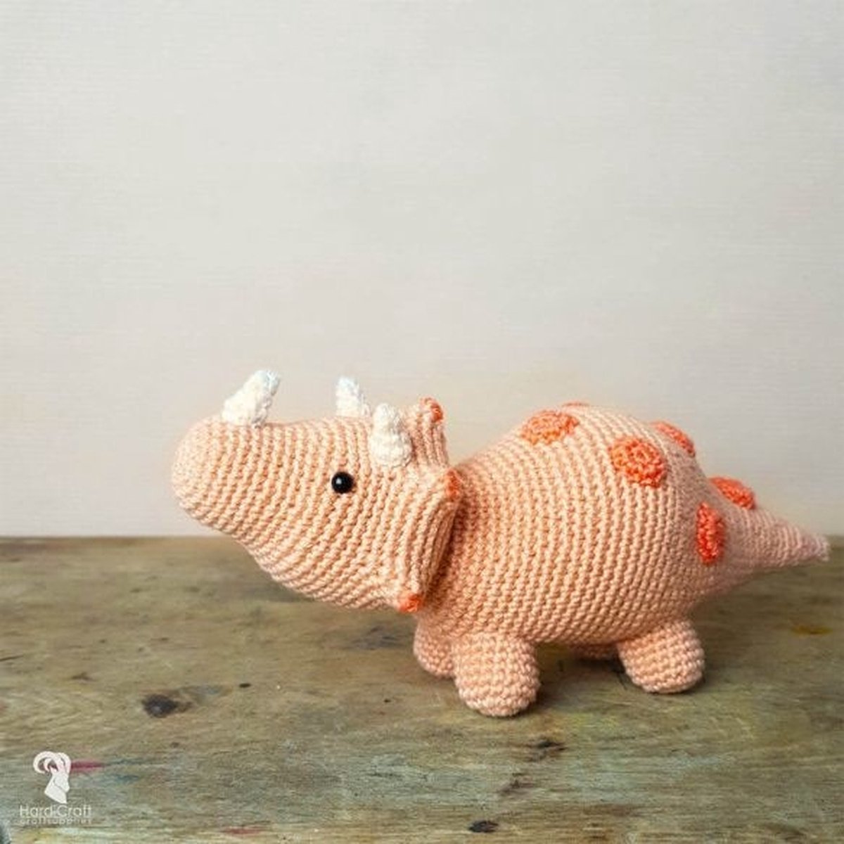 Hardicraft Triceratops Haakpakket - Haken - DIY - Voor Volwassenen - Knuffels - Haakpakketten — afbeelding 6