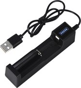 NiMH- Batterijlader voor AA / AAA - Druppelladen - USB - Zwart