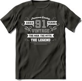 91 Jaar Legend T-Shirt | Zilver - Wit | Grappig Verjaardag en Feest Cadeau | Dames - Heren - Unisex | Kleding Kado | - Donker Grijs - S