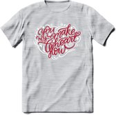 You Make My Heart Glow - Valentijn T-Shirt | Grappig Valentijnsdag Cadeautje voor Hem en Haar | Dames - Heren - Unisex | Kleding Cadeau | - Licht Grijs - Gemaleerd - 3XL
