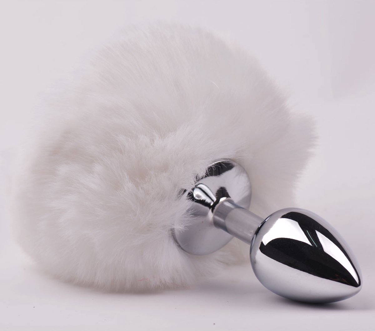 Goedkoopste Fluffy Buttplug White Small - Makkelijk schoonmaken - Stimulerend voor man en vrouw - Kunstbont - Stimulerend voor mannen - Spannend voor koppels - Sex speeltjes - Sex toys - Erotiek - Bondage - Sexspelletjes voor mannen en vrouwen - Seksspeeltjes