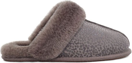 Uggs sloffen maat 39 hot sale
