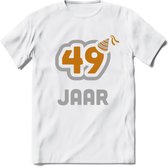 49 Jaar Feest T-Shirt | Goud - Zilver | Grappig Verjaardag Cadeau Shirt | Dames - Heren - Unisex | Tshirt Kleding Kado | - Wit - S