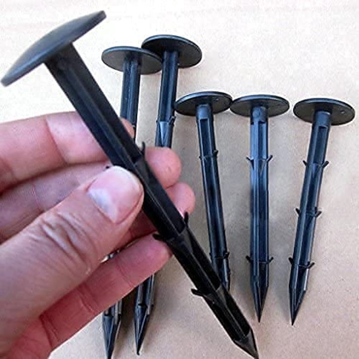 VLEMICO- Bevestigingsharingen 50 Stuks - Kunststof Haringen - Tuin Haringen - Onkruidbestrijding - Waterdicht - 16 cm Lengte - Tuinharing