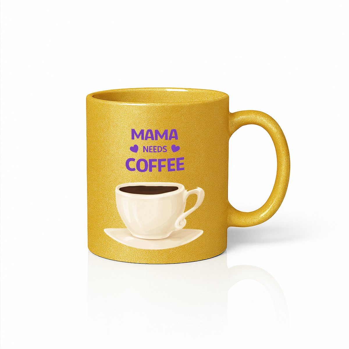 Mama Needs Coffee Mok - Luxe Goud Moederdag Cadeau - Metallic Keramiek - Koffiebeker - 330 ml
