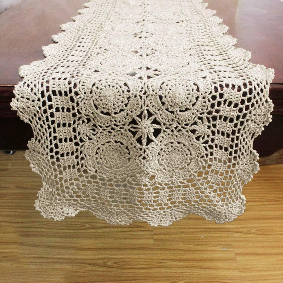 Tafelloper - Tafeldecoratie - Eettafel Aankleden - Handgemaakt Kant Design - 153 x 36 cm - Beige