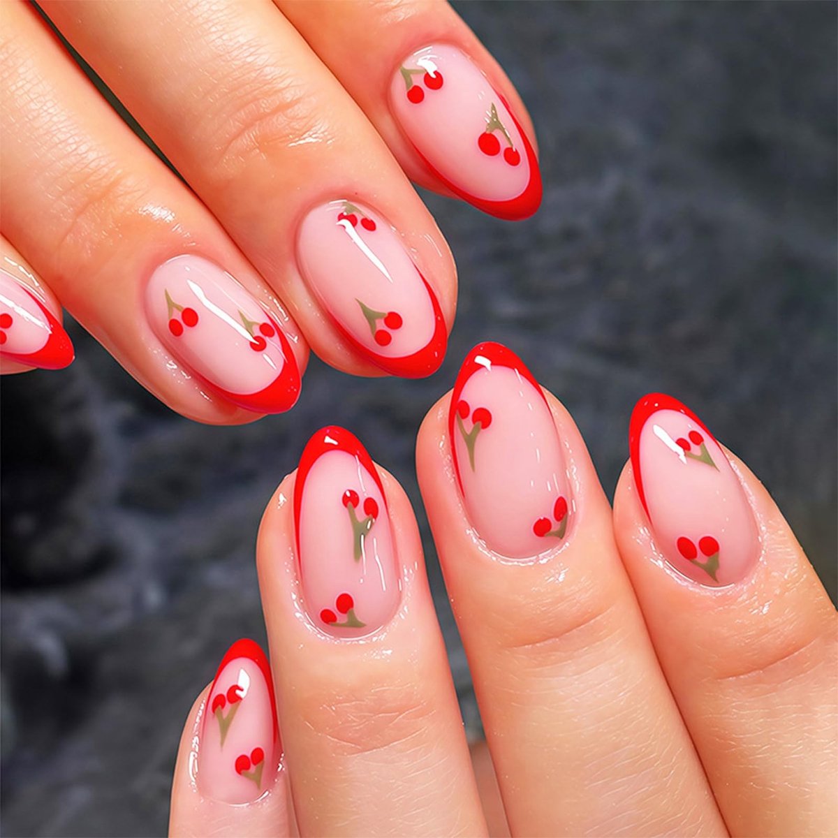 Dailygoods - 24 Stuks Rode Kunstvingernagels met Franse Tip en Kersen Design
