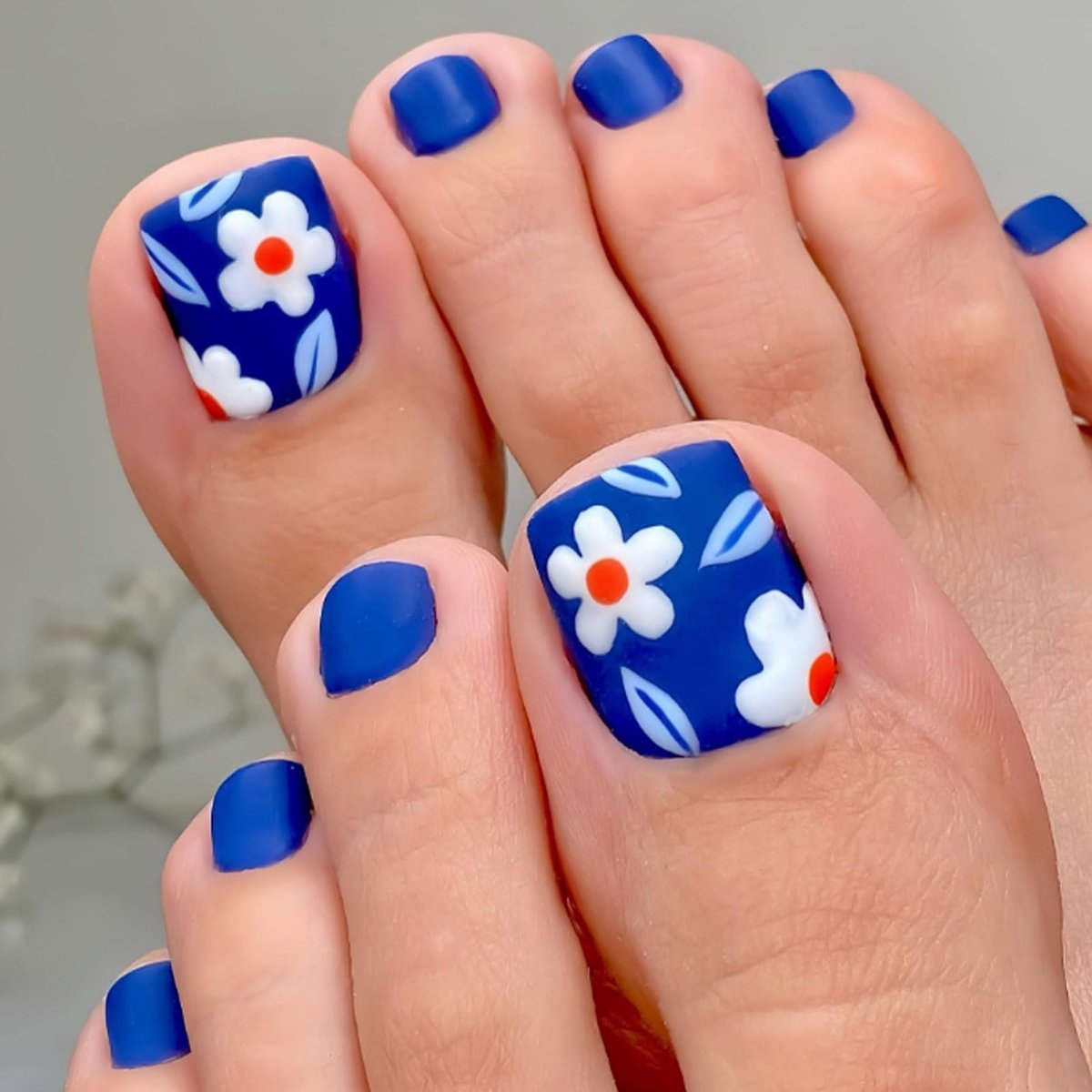 Dailygoods - Dailygoody - Bloem Press-on teennagels - Korte vierkante nepteennagels - Multicolor - Valse teennagels - Geschikt voor coquette vrouwen - Blue matte b.