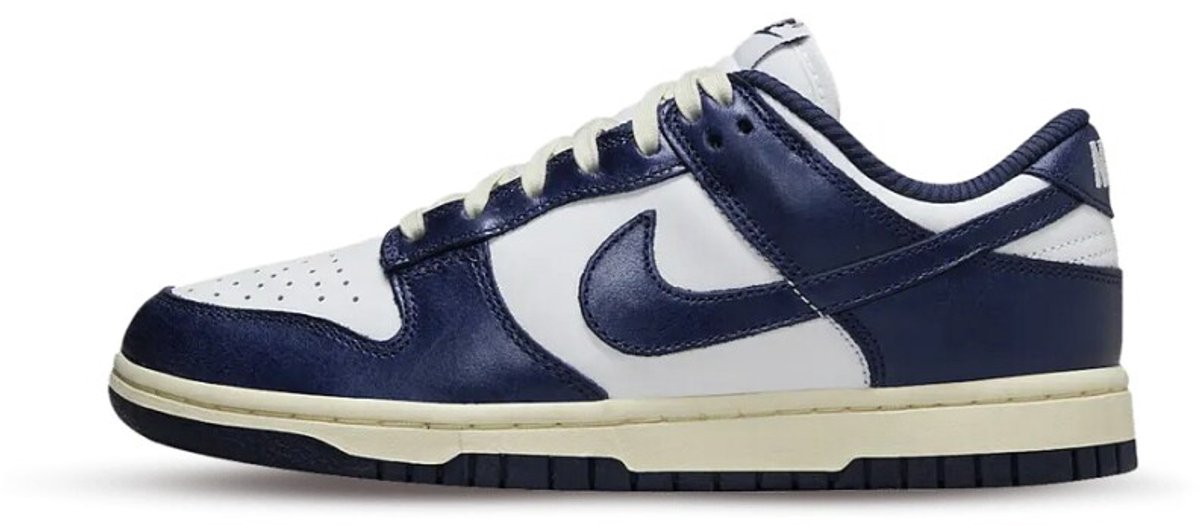 Nike Dunk Low PRM ‘Vintage ‘ Wit