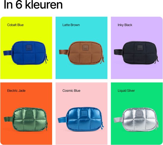 Zes Coze Mini etuis in cobaltblauw, latte bruin, inktzwart, electric jade, cosmic blue en liquid silver.