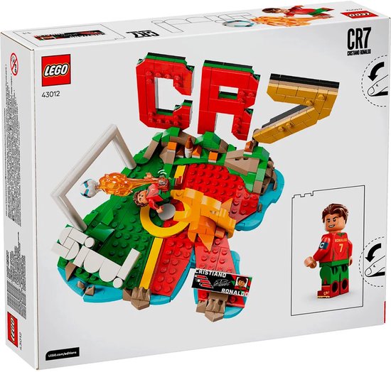 LEGO Editions - Cristiano Ronaldo - Temps forts du football CR 7 Ensemble de construction de football pour enfants - 43012