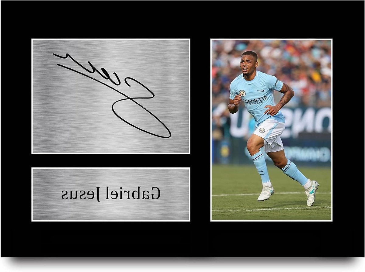 Gesigneerde Foto - Sport Memorabilia - Fan Collectie - Geprint Replica Handtekening - A4 Formaat - Zwart