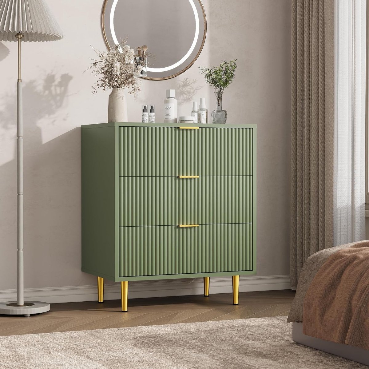 Moderne Nachtkastje met 3 Laden - Luxe Bijzetkast met Goudkleurige Handgrepen en Poten - Commode voor Slaapkamer en Woonkamer - Compacte Opbergkast met Geribbelde Fronten - Avocado Groen