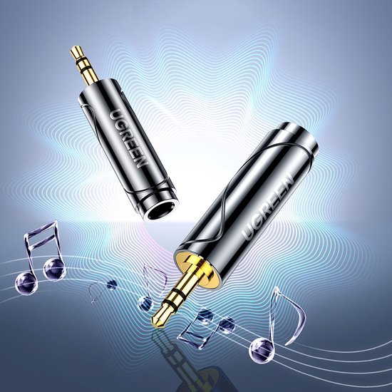 Twee Ugreen audio-adapters met gouden 3,5 mm mannelijke plug en 6,35 mm vrouwelijke ingang.