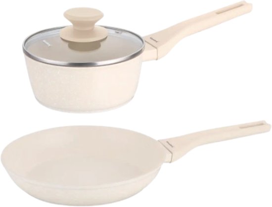 Poêle et casserole crème avec revêtement antiadhésif marbré.