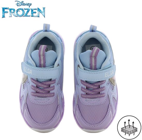 Vooraanzicht van lichtblauwe en paarse Frozen sneakers met Elsa afbeelding, klittenband en lichtjes in de zolen.