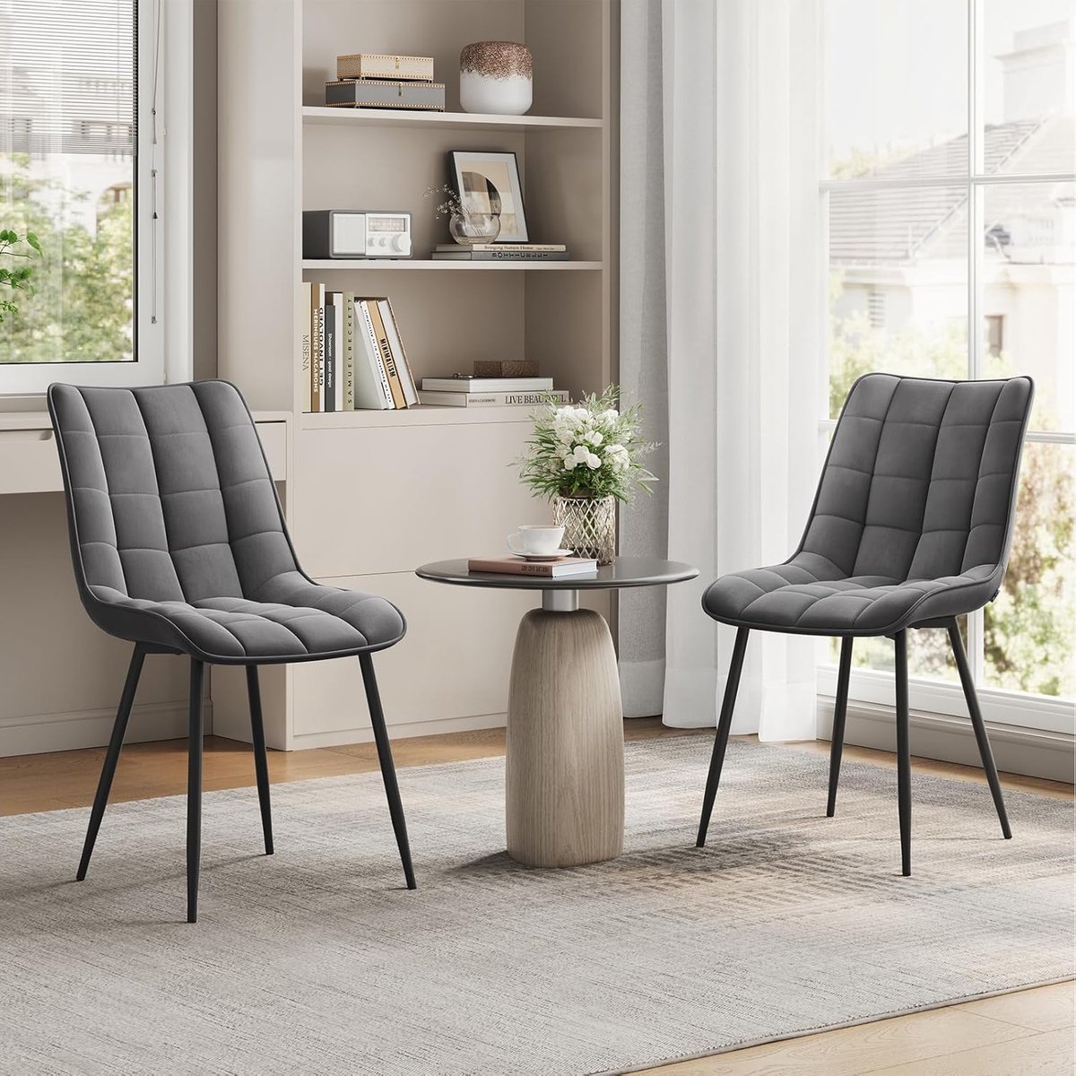 Eetkamerstoelen Set van 4 - 40,5 x 46 x 85,5 cm - Fluweel Donkergrijs - Ergonomisch Design - Metalen Frame - Draagkracht 150 kg - Comfortabele Keukenstoelen - Mobili Bella