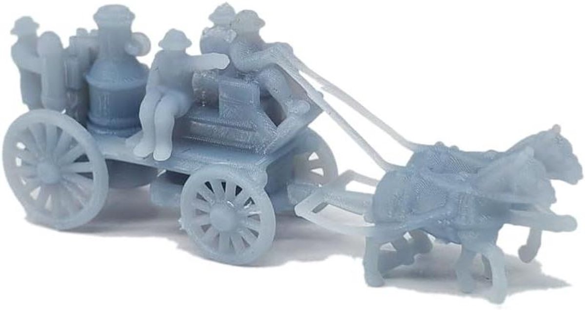 Paarden brandweerwagen - Miniatuur voertuig - Modelbouw hobby - Hars figuur - 17.8 cm - Niet gespecificeerd