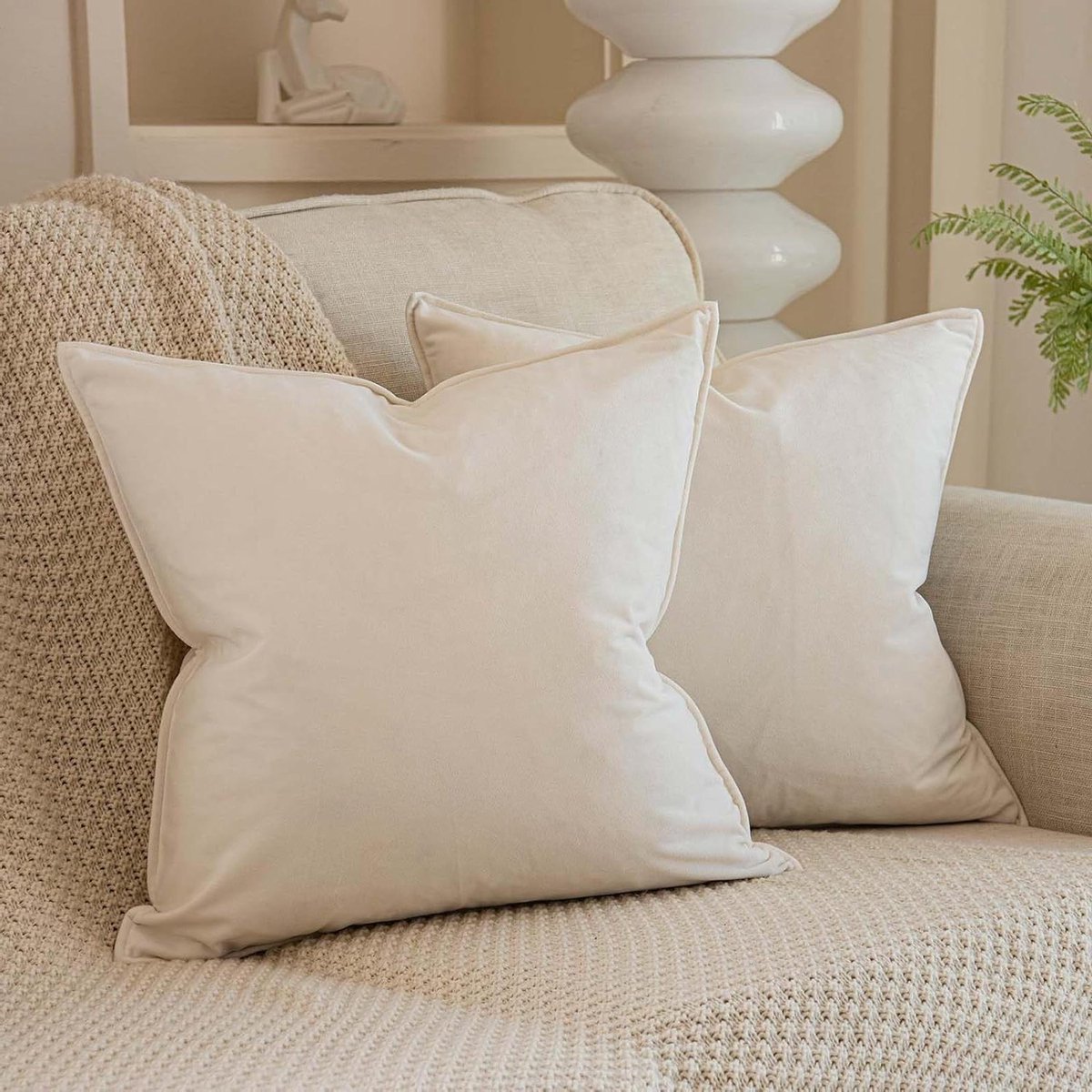Decoratieve Kussenslopen - Sierkussenslopen Fluweel - Woonkamer Aankleden - Verfijnd Ingebonden Rand - 26 x 26 cm - Crèmewit