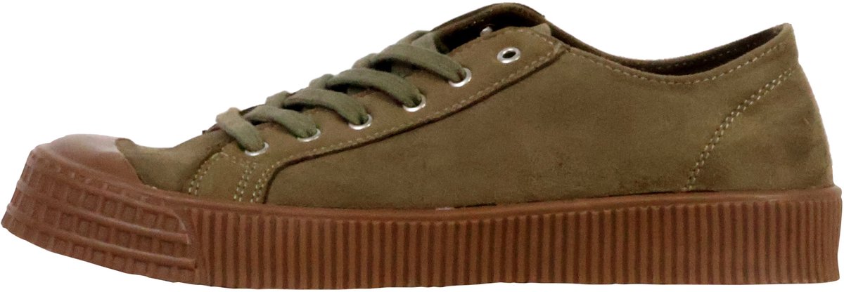Sneakers met veters