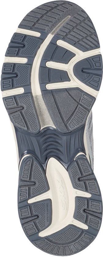 Onderkant van een zilverkleurige Skechers sneaker met een grijs en crèmekleurig profiel.