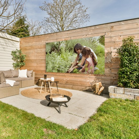 Décoration murale extérieur Mère et fille plantant ensemble dans le jardin - 160x80 cm - Toile jardin - Affiche extérieure.