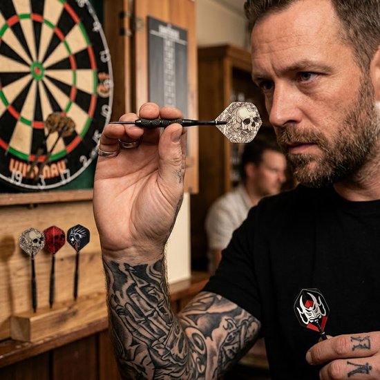 Multikleur dart flights set standaard vorm - PET dart vlucht veren voor heren en dames - dart flights met verschillende skull en grafische ontwerpen - set van 40 dart flights voor standaard dartpijlen van Merkloos — afbeelding 3