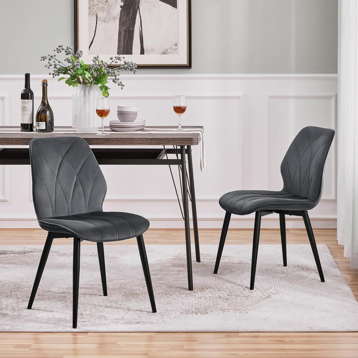 Moderne Luxe Gestoffeerde Eetkamerstoelen Set van 2 met Metalen Poten en Comfortabele Foam Zitting 58,5 x 44 x 82 cm – Donkergrijs