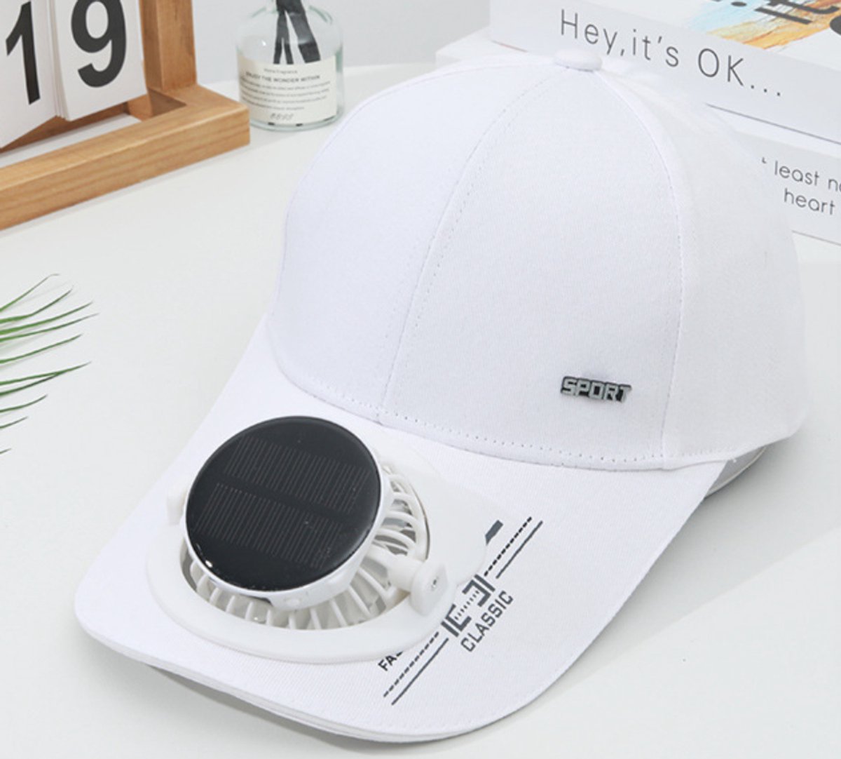 WK Zonnehoed met Ventilator voor Volwassenen – continu werken onder de zon-Baseballcap Stijl –Zonne Pet- Zonnepaneel + Type-C Opladen – UV-beschermende Zomerhoed – Met Ingebouwde Ventilator – 650mAh – Wit