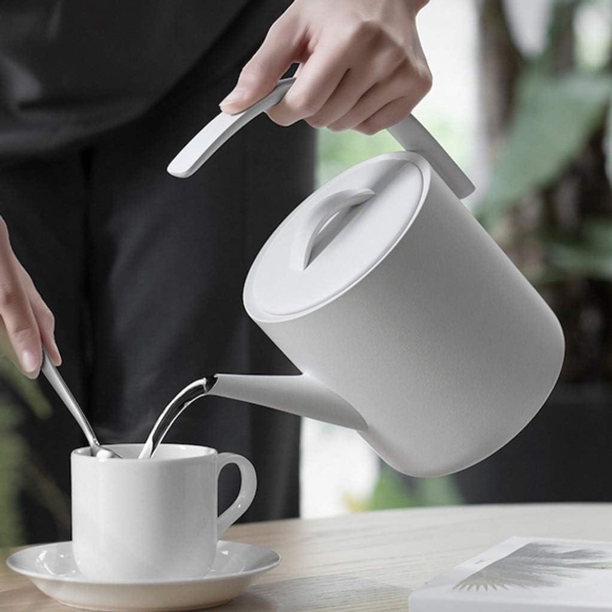 Elektrische Waterkoker - Theepot Magnetische Hoes - Snel Water Verwarmen - Magnetisch Zuigdeksel - 850 ml - Beige