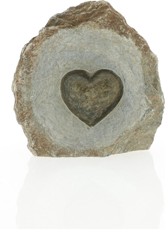 Hart uit ruwe steen, prachtig kunstwerk