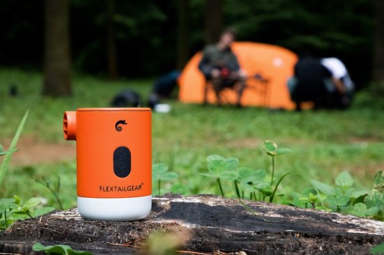 Flextail Gear 1x Max Pump 2 Pro Luchtbedpomp - 4 in 1 - Luchtpomp, Lantaarn, Vacuümpomp, Noodpowerbank - Oranke + Vacuüm opbergzakken voor kleding - 80x60 cm - 4 stuks van Flextail Gear — afbeelding 3