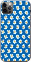 Telefoonhoesje Geschikt voor iPhone 13 Pro Max hoesje - Madeliefjes - Patroon - Blauw - Bloemen - Siliconen Telefoonhoesje Telefoonhoesje