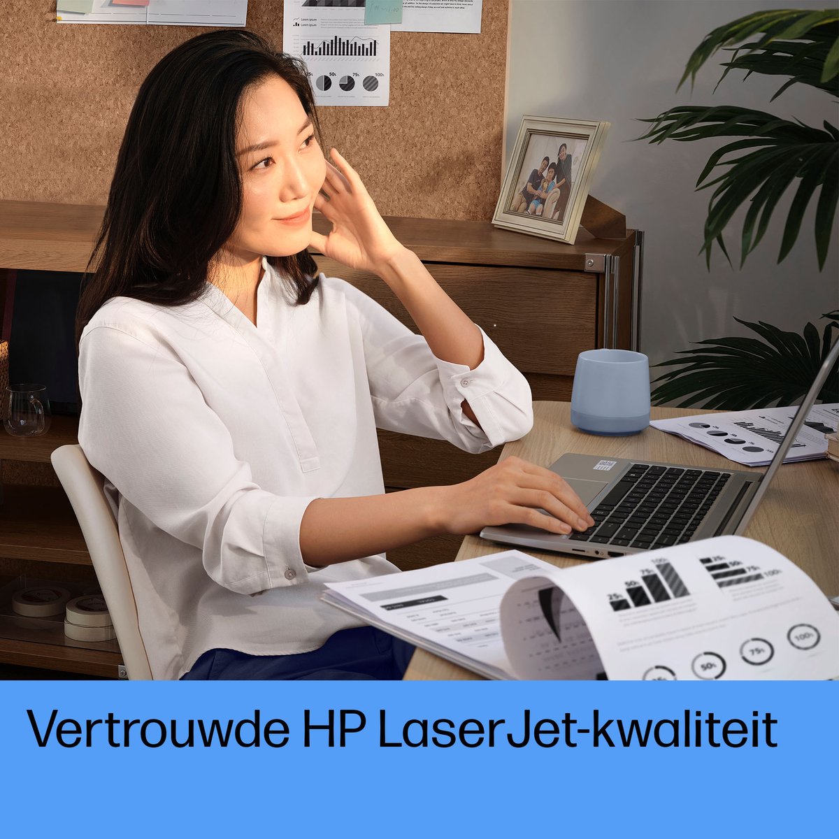 HP LaserJet Tank 2504dw - Laserprinter thumbnail 3