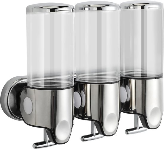 Drie transparante zeepdispensers met chromen deksels en dispensers, gemonteerd op een muur.