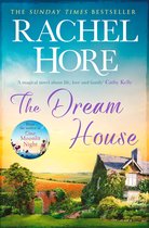 Boekomslag van The Dream House door Rachel Hore, met een landhuis en velden onder een zonsondergang.