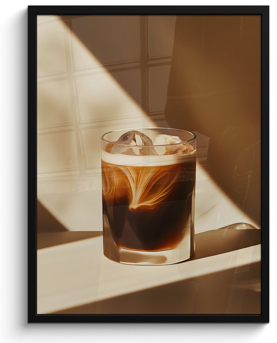 FrameYourWall Poster in lijst - Fotolijst 50x70 cm - Posters - Glas - Ijskoffie - Schaduw - Bruin - Posterlijst zwart - Decoratie - Wanddecoratie woonkamer - Muurdecoratie slaapkamer Glas - Drinken