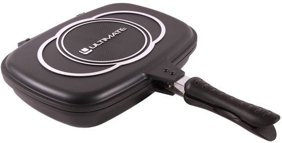 Gesloten zwarte grillpan met 'ULTIMATE' logo, zilveren ring en handvat.