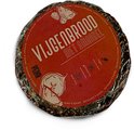 Vijgenbrood met amandel, glutenvrij en vegan. Oranje label met tekst 'Vijgenbrood met amandel' en afbeelding van een vijg en amandelen.
