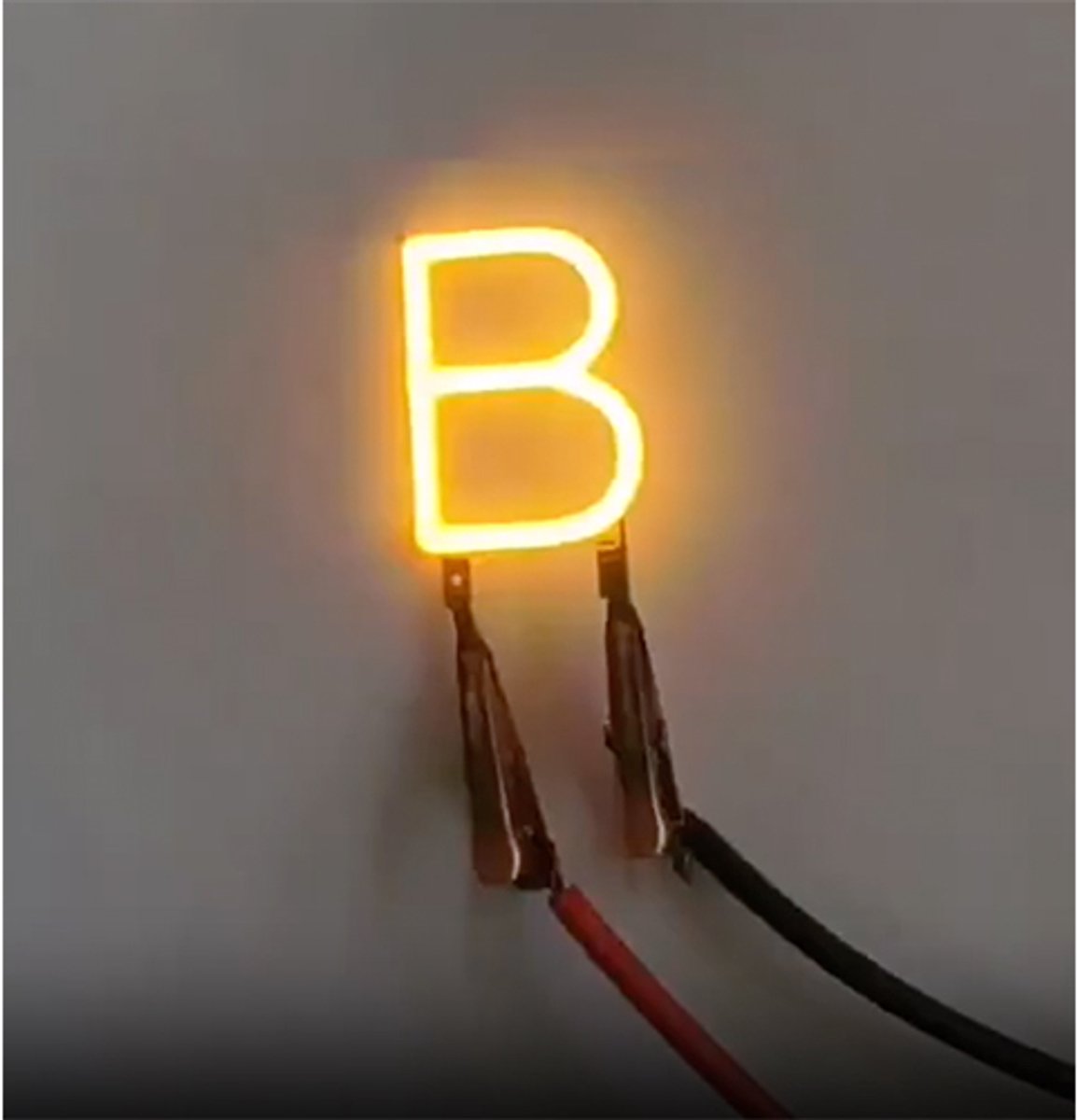 -B- COB LED 3V Filament Letter Geel 3 x 3 cm FPC 2200K 1W Warm-wit