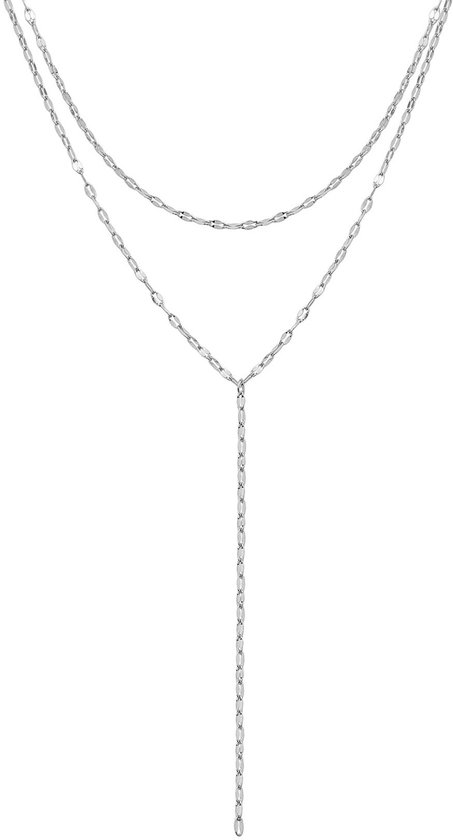Gelaagde zilverkleurige ketting met fijne schakels en een Y-vormige drop, gefotografeerd op een witte achtergrond.