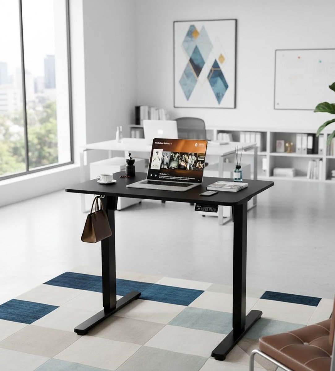 FlexiDesk Elektrisch Hoogte Verstelbaar Bureau – Compact Sta Bureau 80x60 cm – Ergonomisch Thuiskantoor Bureau – Modern Bureau met 2-delig Tafelblad en Programmeerbare Hoogtes – Zwart House&Garden