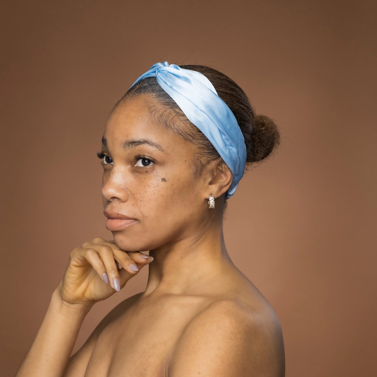 Lichtblauw Satijnen Haarband met Twist - Hoofdband voor Volwassenen - Normaal - AfricanFabs®