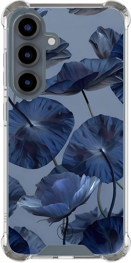 Coque transparente avec coins renforcés, recouverte d'un imprimé floral bleu foncé.