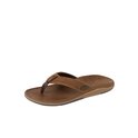 Bruine leren Reef teenslipper met suède bandjes en een rubberen zool.